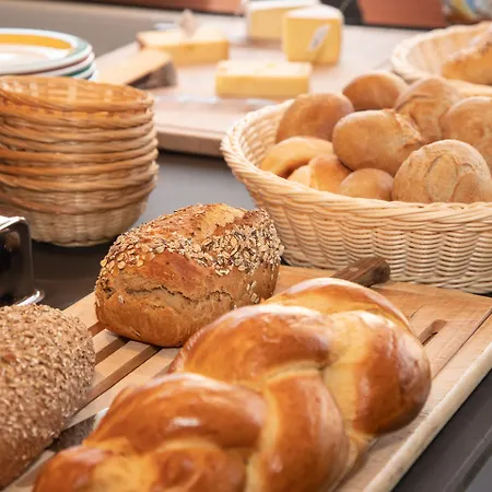 Hohe Promenade Отель Ароза